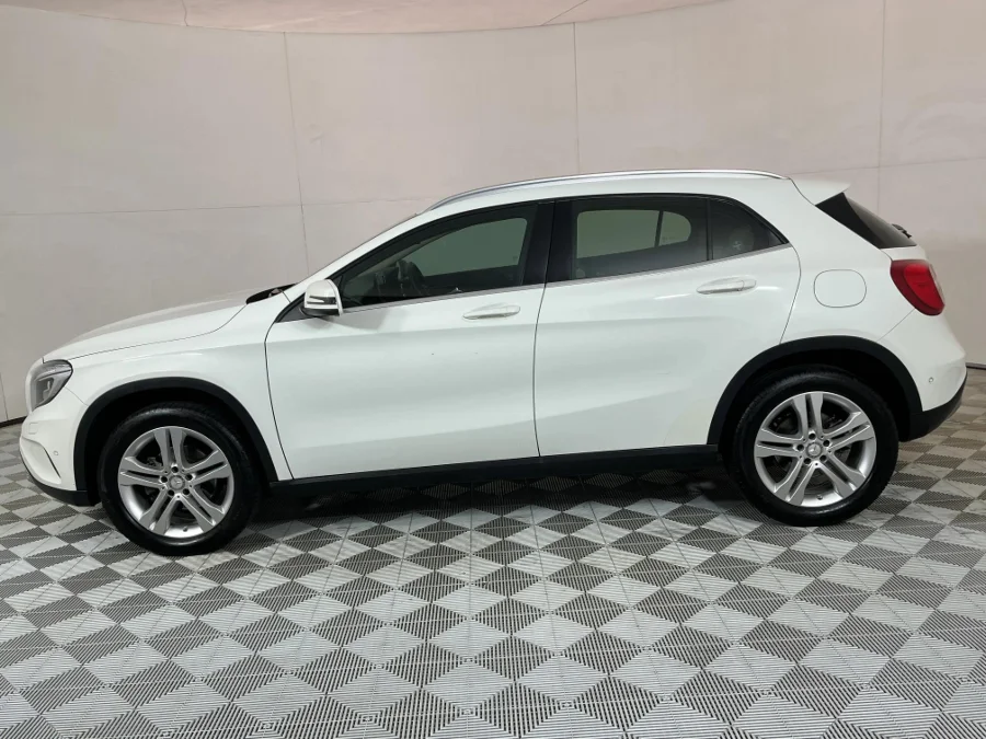 Used 2017 Mercedes-Benz GLA 200 auto - WeBuyCars JHB South