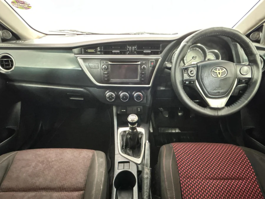 Used 2014 Toyota Auris 1.6 XS - WeBuyCars Lansdowne