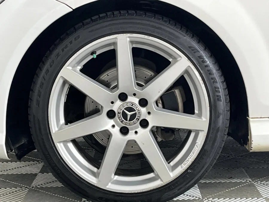 Used 2013 Mercedes-Benz C-Class C180 coupe - WeBuyCars The Dome