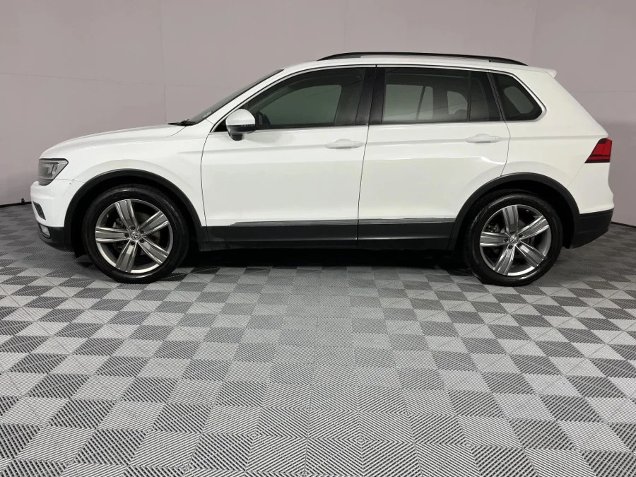 Used 2017 Volkswagen Tiguan 1.4TSI Comfortline R-Line - WeBuyCars Lansdowne