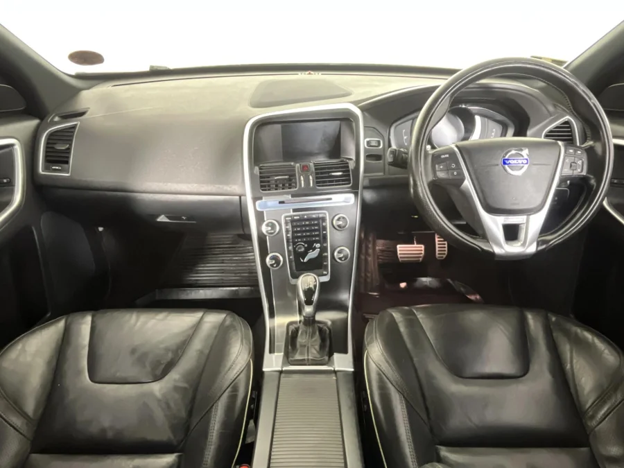 Used 2015 Volvo XC60 D4 R-Design - WeBuyCars Mbombela