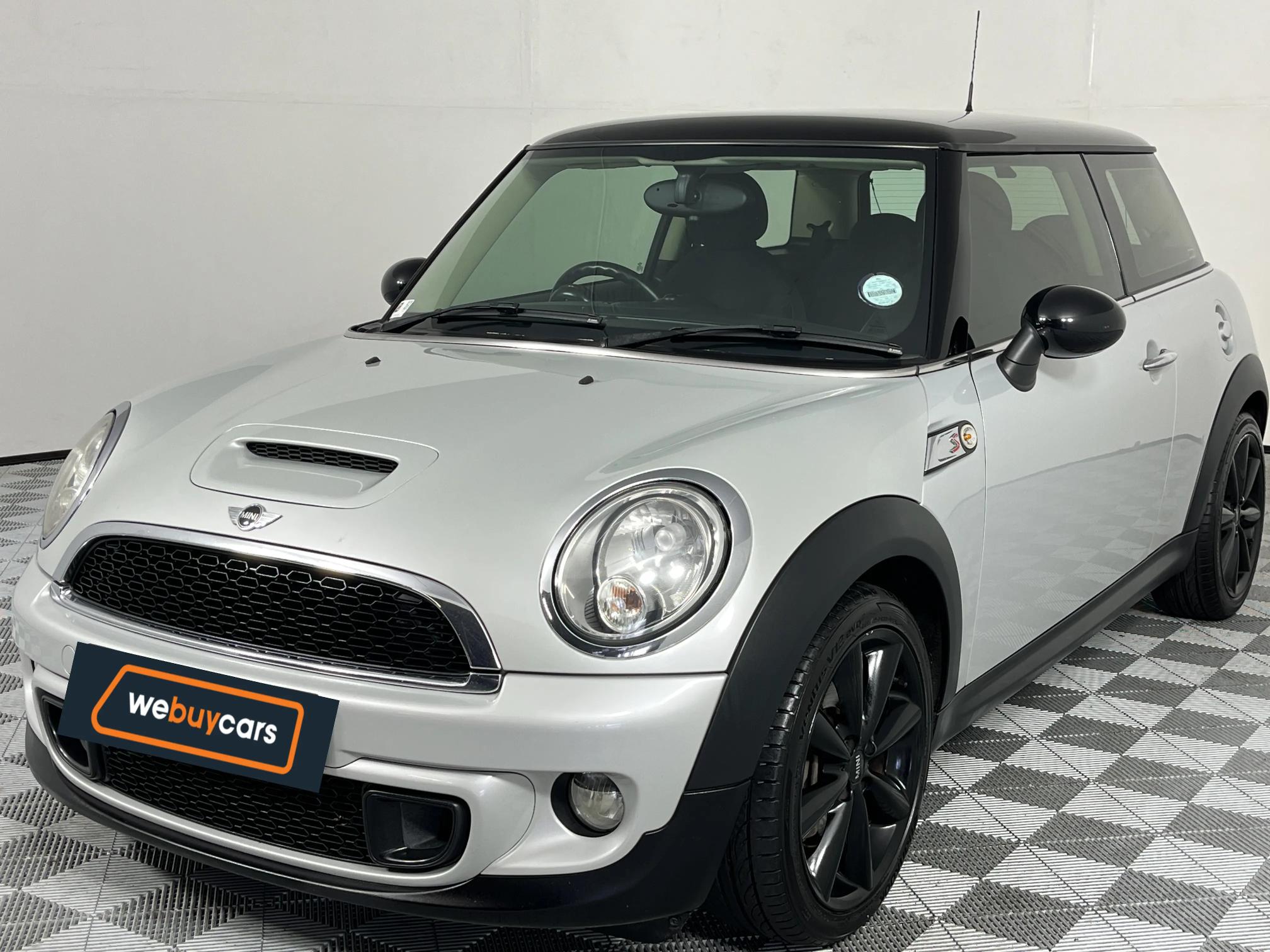 Used 2014 MINI Hatch Cooper S Hatch 3-door Seven 7