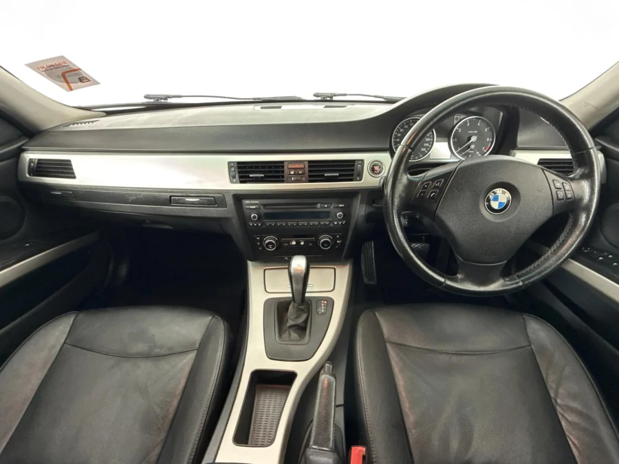 Used 2011 BMW 3 Series 320i auto - WeBuyCars Vereeniging Used 2011 BMW 3 Series 320i auto - WeBuyCars Vereeniging