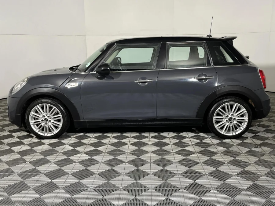 Used 2018 MINI Hatch Cooper S Hatch 5-door Seven 7 auto - WeBuyCars Vereeniging Used 2018 MINI Hatch Cooper S Hatch 5-door Seven 7 auto - WeBuyCars Vereeniging