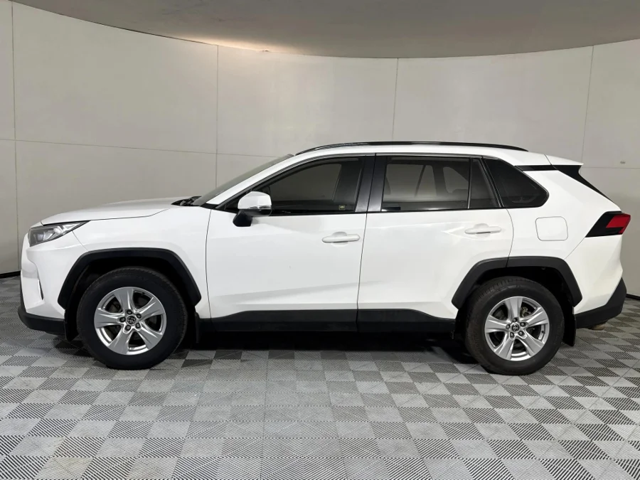 Used 2021 Toyota RAV4 2.0 GX auto - WeBuyCars Midstream