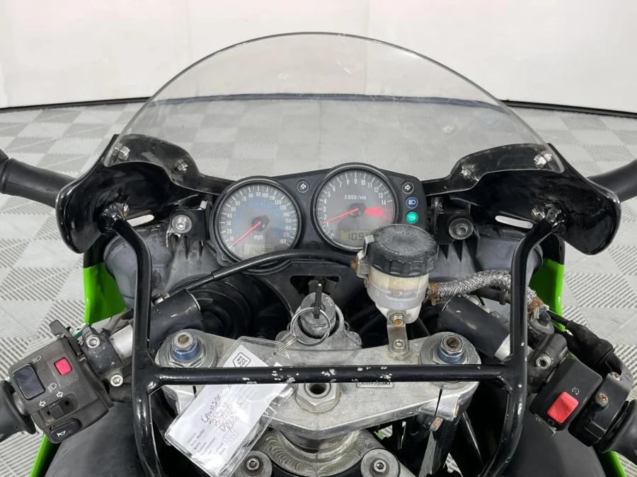 Used 2006 Kawasaki ZX6-R ZX-6R - WeBuyCars Gqeberha