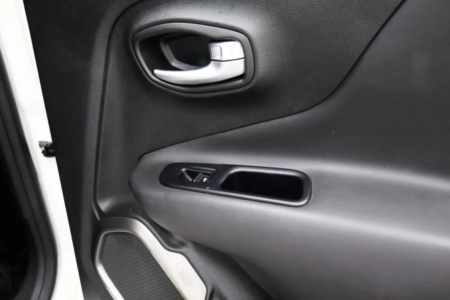 Used 2019 Jeep Renegade 1.4T Limited - ICar Gezina Used 2019 Jeep Renegade 1.4T Limited - ICar Gezina