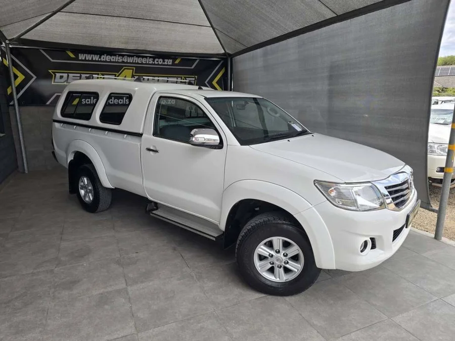 Used 2014 Toyota Hilux 2.7 Raider - Deals 4 Wheels