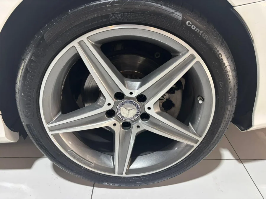 Used 2016 Mercedes-Benz C-Class C200 AMG Line auto - Avari Cars Used 2016 Mercedes-Benz C-Class C200 AMG Line auto - Avari Cars