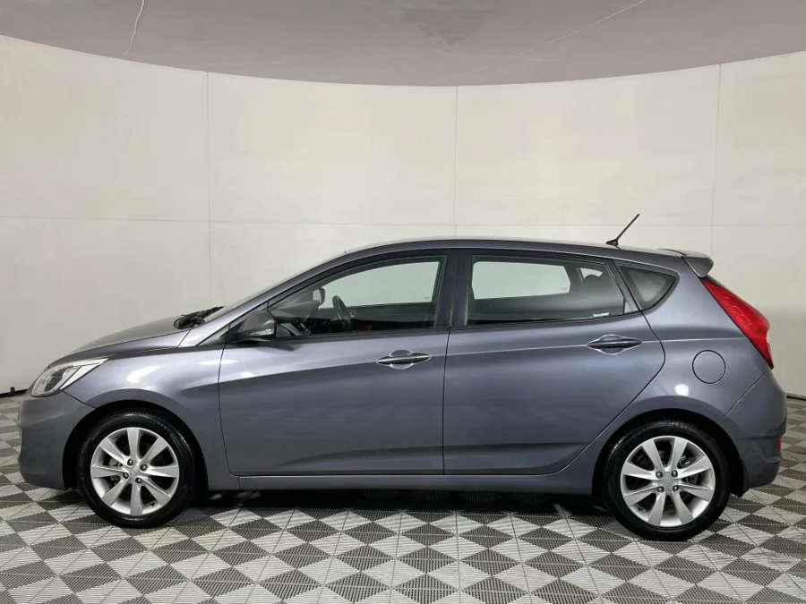 Used 2016 Hyundai Accent sedan 1.6 Fluid - WeBuyCars JHB South