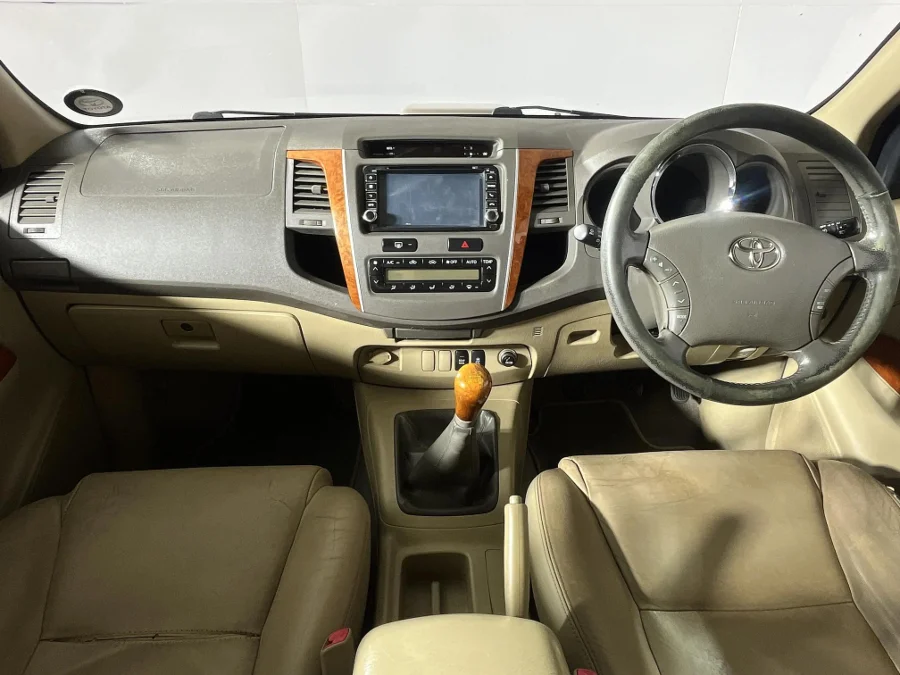 Used 2009 Toyota Fortuner 3.0D-4D - WeBuyCars Rustenburg