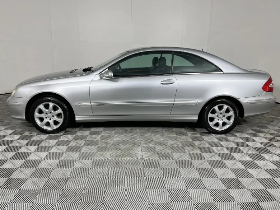 Used 2002 Mercedes-Benz CLK CLK320 coupé Elegance - WeBuyCars The Dome