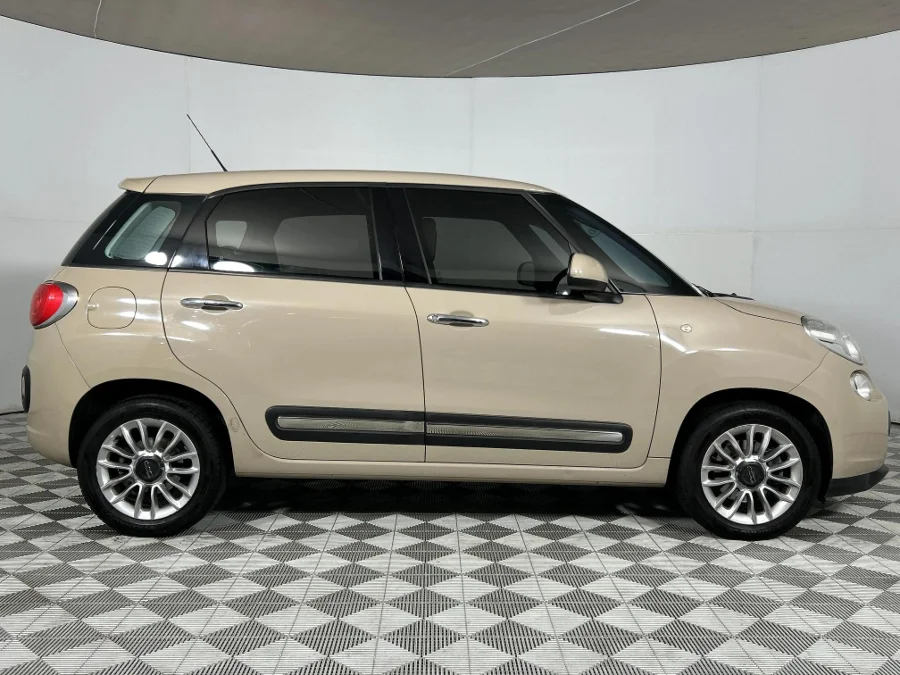 Used 2015 Fiat 500L 1.4 Lounge - WeBuyCars Lansdowne Used 2015 Fiat 500L 1.4 Lounge - WeBuyCars Lansdowne