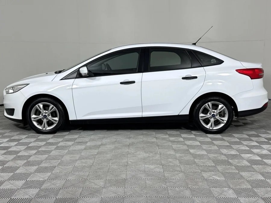 Used 2017 Ford Focus sedan 1.0T Ambiente - WeBuyCars Vereeniging