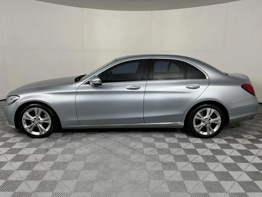 Used 2017 Mercedes-Benz C-Class C220d auto - WeBuyCars The Dome Used 2017 Mercedes-Benz C-Class C220d auto - WeBuyCars The Dome