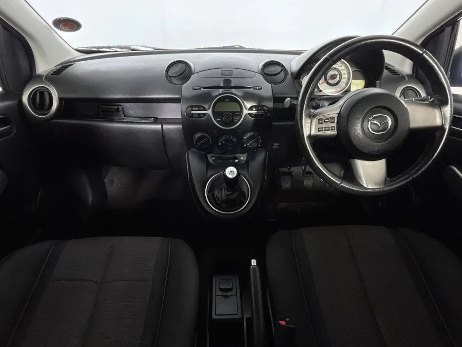 Used 2012 Mazda Mazda2 sedan 1.5 Dynamic - WeBuyCars Montana