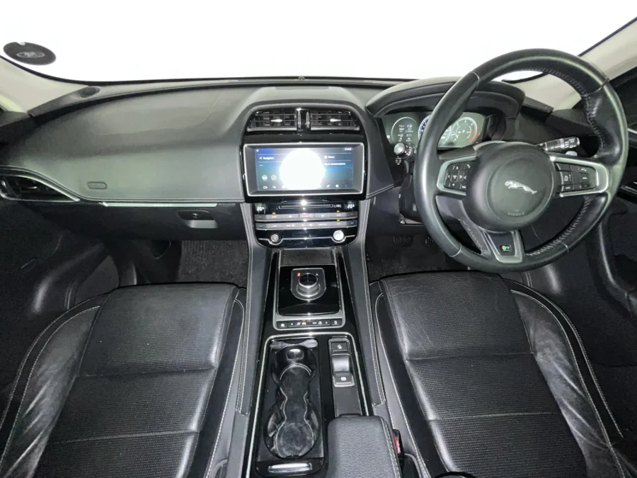 Used 2018 Jaguar F-Pace 25d AWD Chequered Flag - WeBuyCars Montana