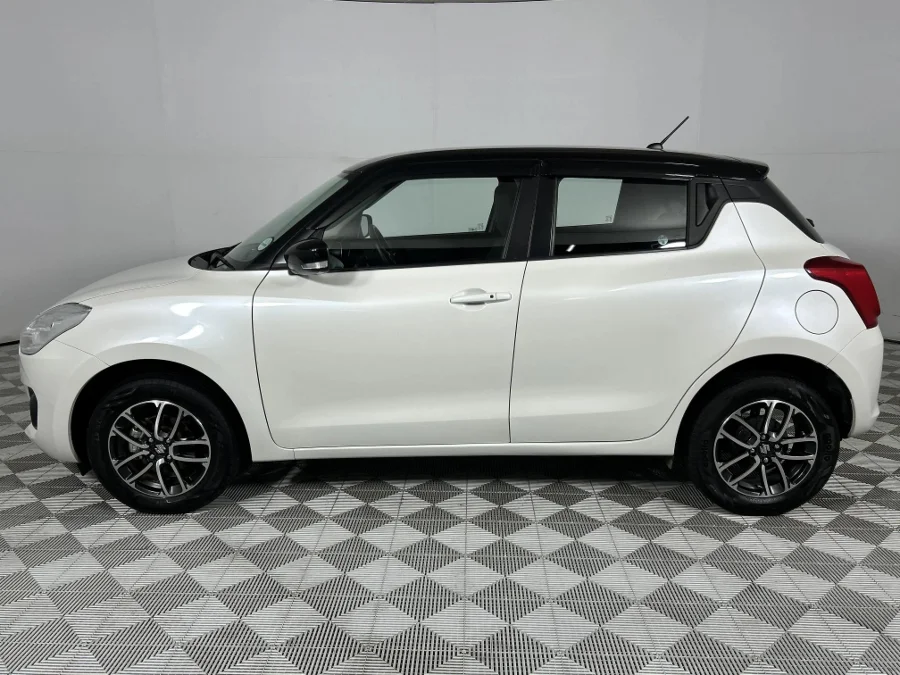 Used 2023 Suzuki Swift 1.2 GLX auto - WeBuyCars Lansdowne