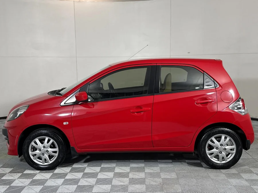 Used 2013 Honda Brio hatch 1.2 Comfort - WeBuyCars Midstream Used 2013 Honda Brio hatch 1.2 Comfort - WeBuyCars Midstream