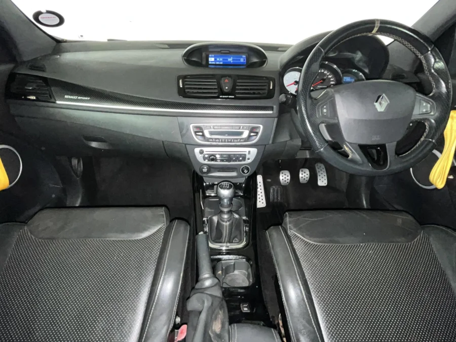 Used 2014 Renault Megane RS 265 Red Bull Racing RB8 - WeBuyCars Durban Used 2014 Renault Megane RS 265 Red Bull Racing RB8 - WeBuyCars Durban