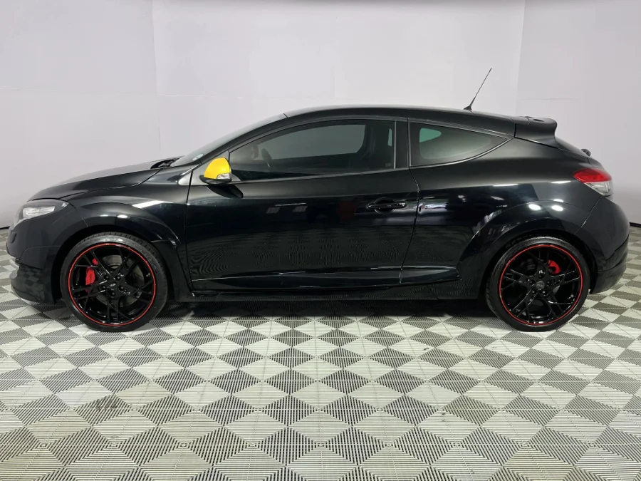 Used 2014 Renault Megane RS 265 Red Bull Racing RB8 - WeBuyCars Durban Used 2014 Renault Megane RS 265 Red Bull Racing RB8 - WeBuyCars Durban