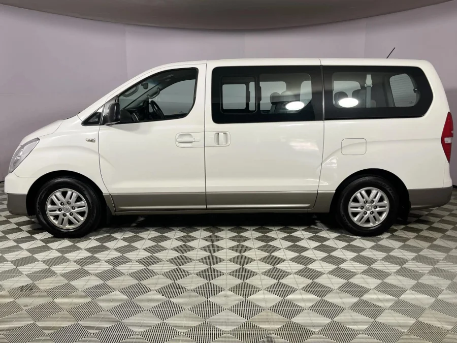 Used 2016 Hyundai H-1 2.5VGTi bus Elite 9-seater - WeBuyCars Durban