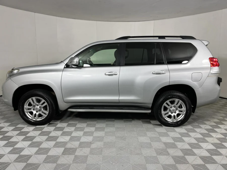 Used 2010 Toyota Land Cruiser Prado 4.0 VX - WeBuyCars Gqeberha