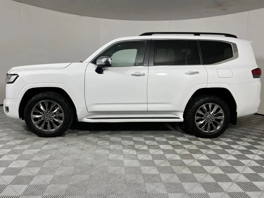 Used 2022 Toyota Land Cruiser 300 3.3D ZX - WeBuyCars Pietermaritzburg Used 2022 Toyota Land Cruiser 300 3.3D ZX - WeBuyCars Pietermaritzburg