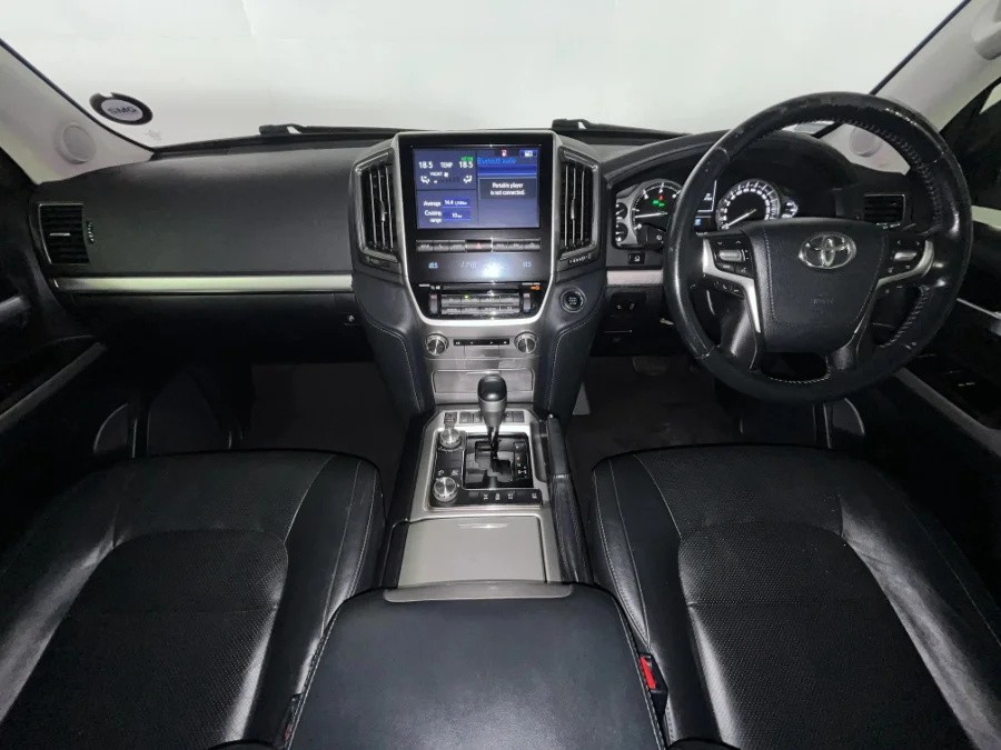 Used 2019 Toyota Land Cruiser 200 4.5D-4D V8 VX-R - WeBuyCars JHB South Used 2019 Toyota Land Cruiser 200 4.5D-4D V8 VX-R - WeBuyCars JHB South