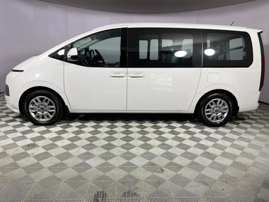 Used 2024 Hyundai Staria 2.2D Executive 9-seater - WeBuyCars Durban Used 2024 Hyundai Staria 2.2D Executive 9-seater - WeBuyCars Durban