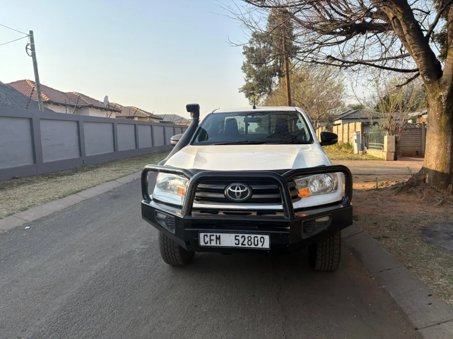 Used 2018 Toyota Hilux 2.4GD-6 4x4 SR - Khensani Imports And Exports