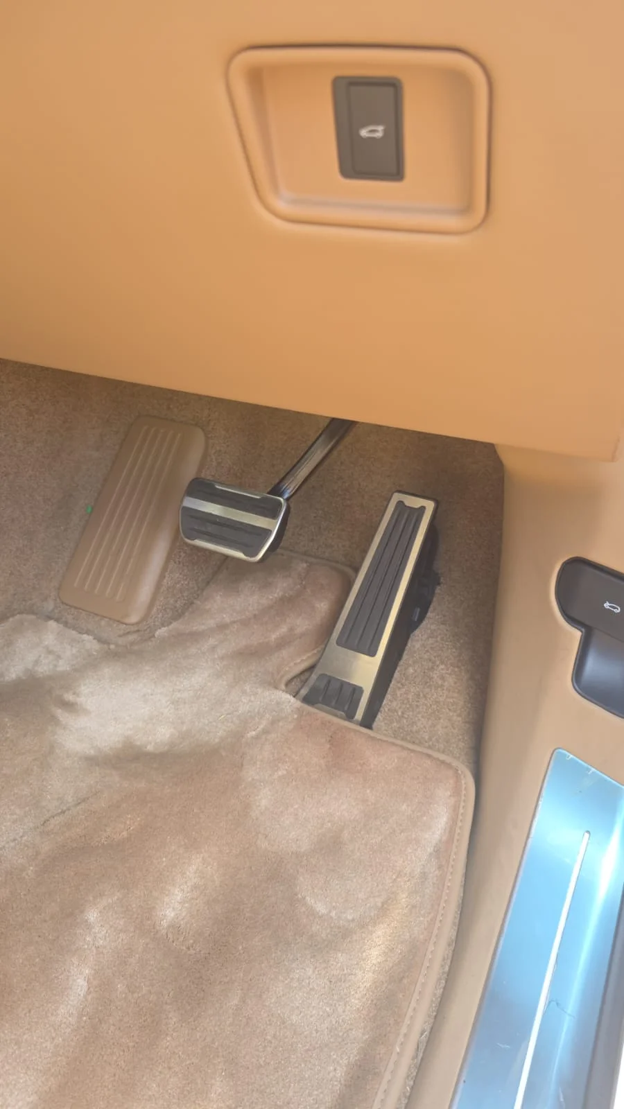 New 2025 Land Rover Range Rover P530 HSE - Khensani Imports And Exports