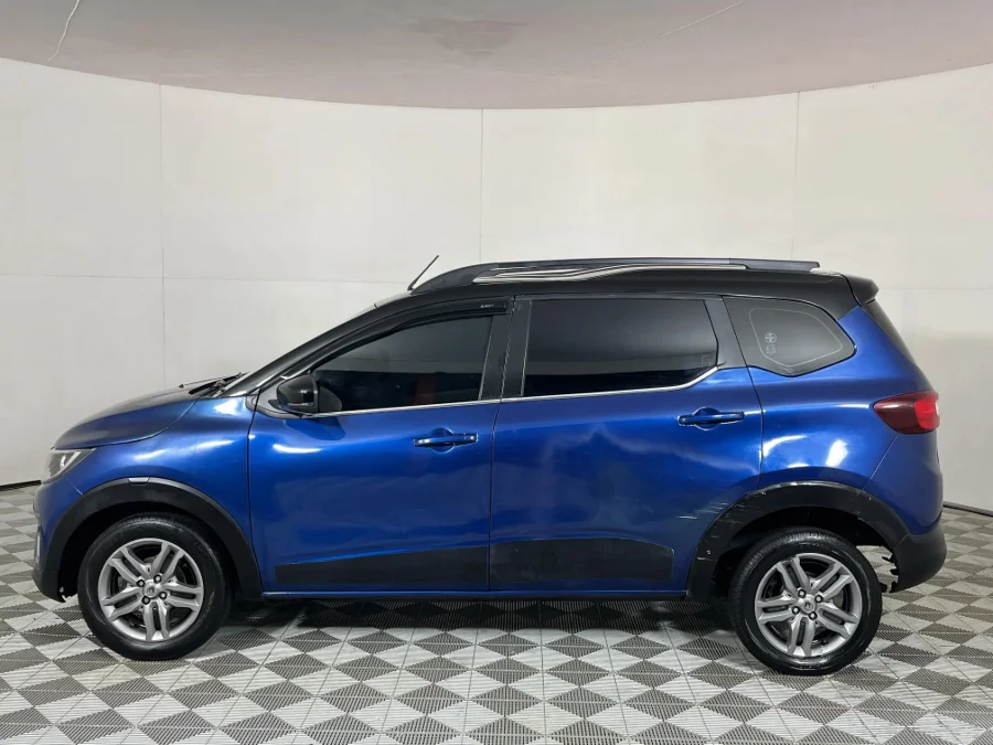 Used 2024 Renault Triber 1.0 Prestige - WeBuyCars JHB South