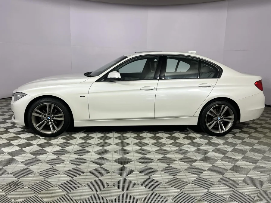 Used 2012 BMW 3 Series 320i Sport auto - WeBuyCars Durban Used 2012 BMW 3 Series 320i Sport auto - WeBuyCars Durban