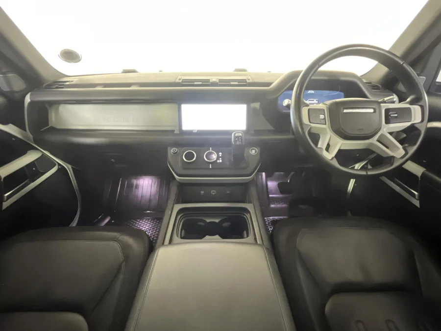 Used 2021 Land Rover Defender 110 D300 X-Dynamic HSE - WeBuyCars Lansdowne