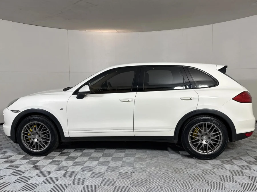 Used 2010 Porsche Cayenne S - WeBuyCars Midstream