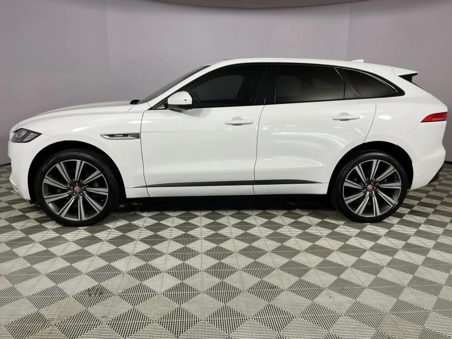 Used 2017 Jaguar F-Pace 35t AWD R-Sport - WeBuyCars Montana