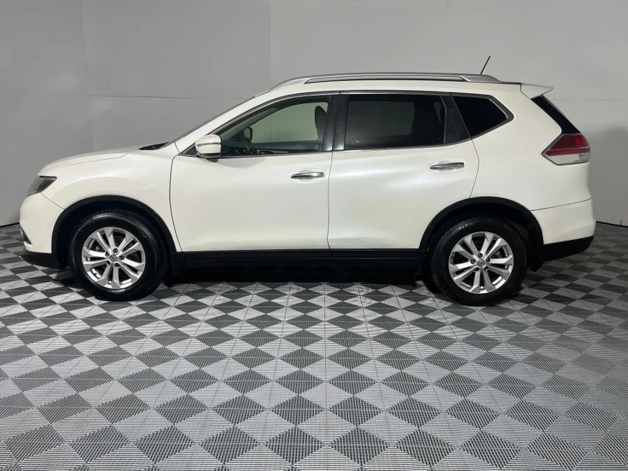 Used 2016 Nissan X-Trail 2.5 4x4 SE - WeBuyCars Germiston