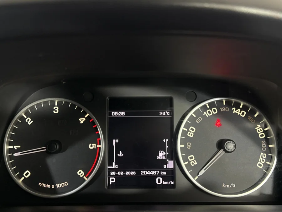 Used 2015 Land Rover Discovery SDV6 SE - WeBuyCars Midstream