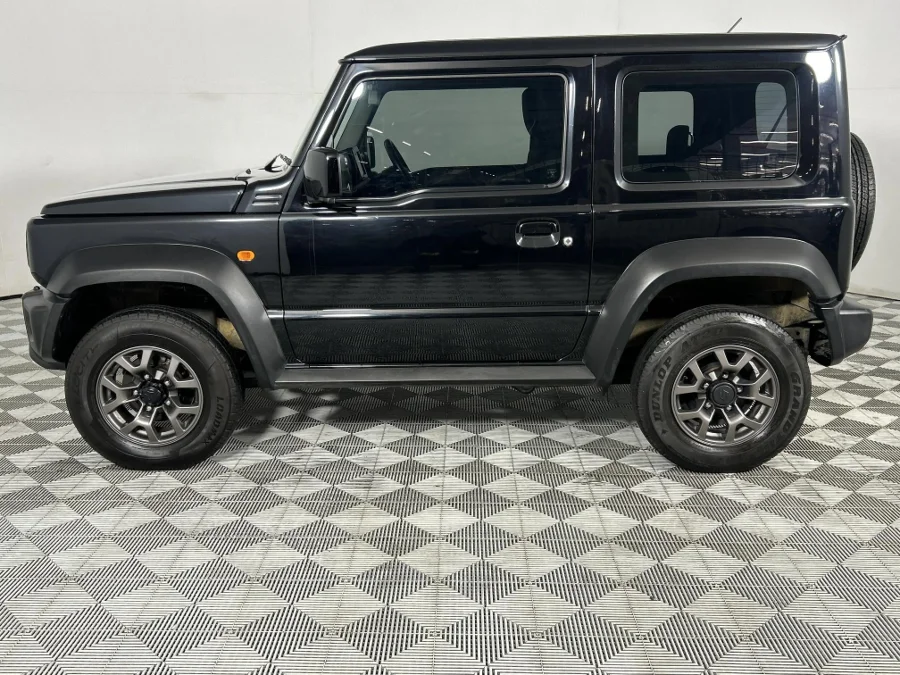 Used 2022 Suzuki Jimny 1.5 GLX AllGrip 3-door manual - WeBuyCars Lansdowne