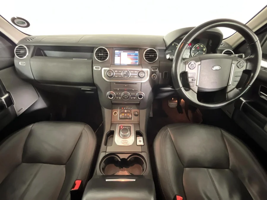 Used 2014 Land Rover Discovery SDV6 HSE - WeBuyCars Silverlakes