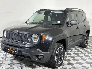 Used 2015 Jeep Renegade 2.4L 4x4 Trailhawk