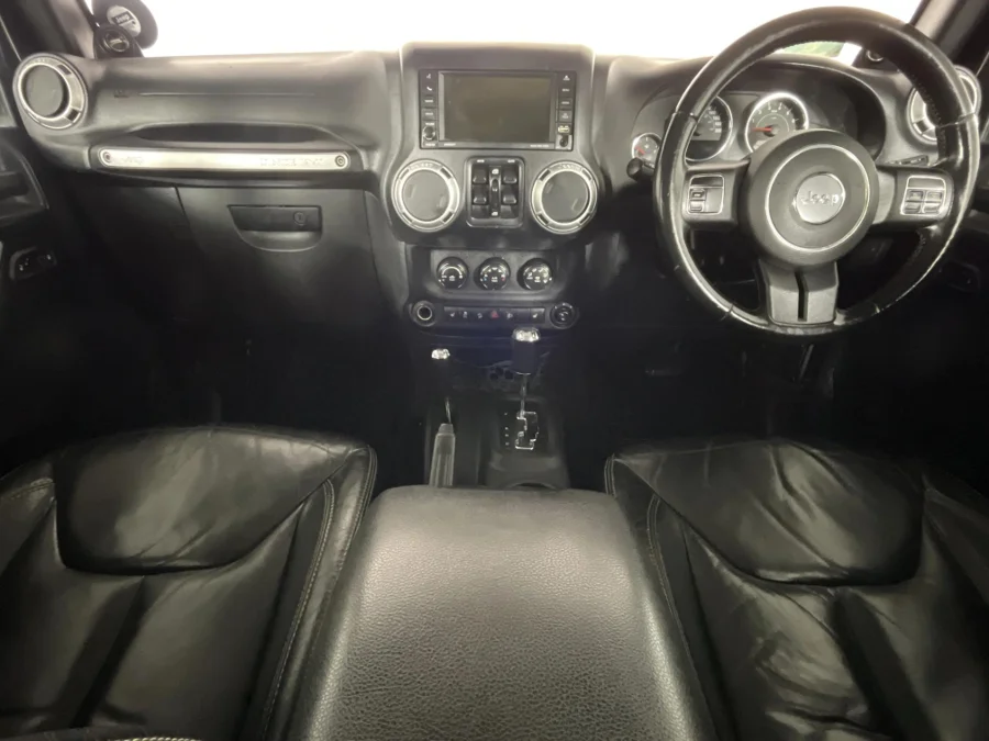 Used 2012 Jeep Wrangler Unlimited Sahara 3.6L 75th Anniversary Edition - WeBuyCars Gqeberha