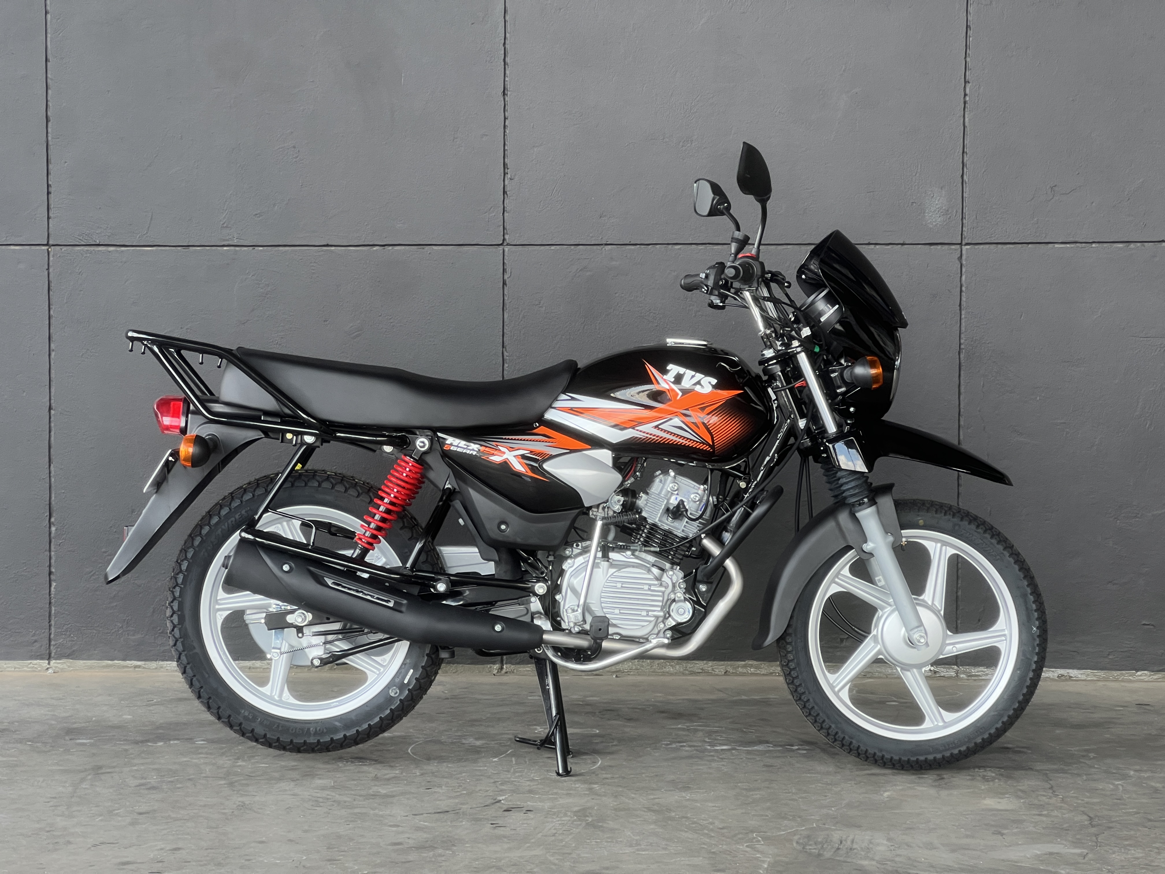 TVS HLX 150