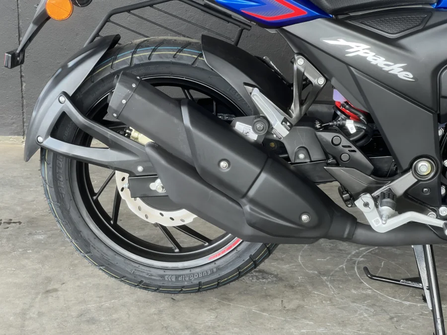 TVS APACHE RTR 200 FI - FAST KTM TVS APACHE RTR 200 FI - FAST KTM