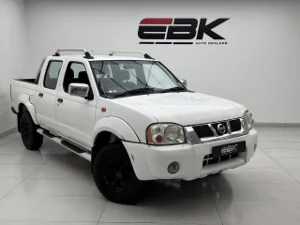 Used 2010 Nissan NP300 Hardbody 2.4 double cab 4x4