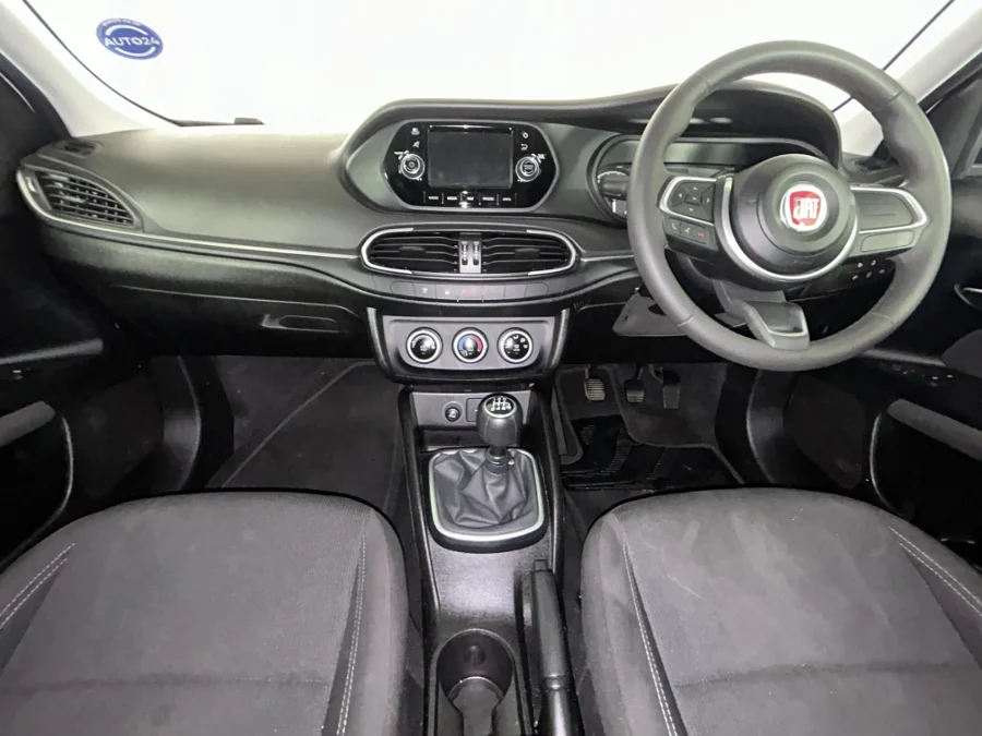 Used 2023 Fiat Tipo hatch 1.4 Life - WeBuyCars Lansdowne