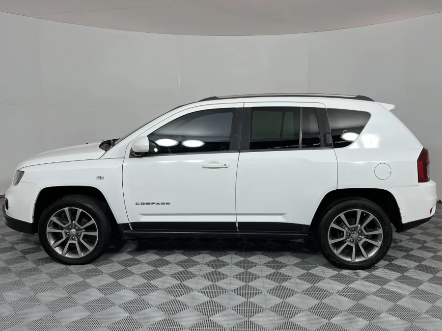 Used 2015 Jeep Compass 2.0L Limited auto - WeBuyCars Lansdowne