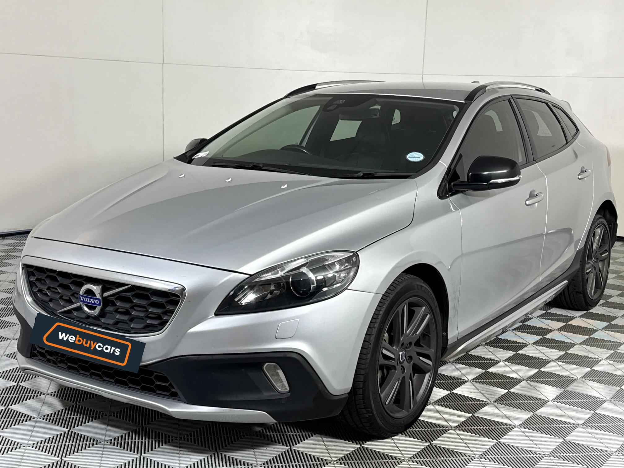 Used 2014 Volvo V40 Cross Country D3 Excel