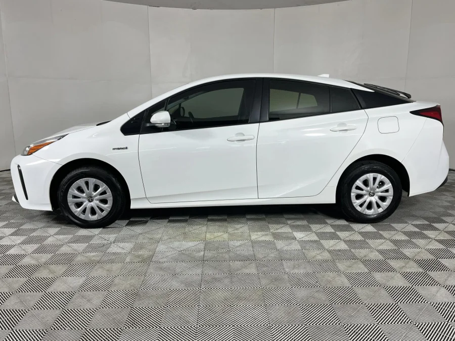 Used 2022 Toyota Prius Hybrid - WeBuyCars Midstream